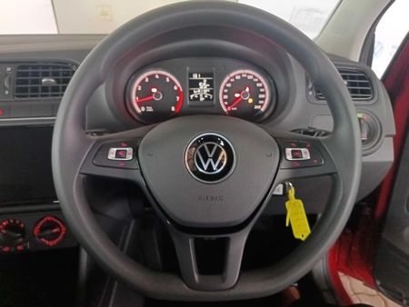 2025-Volkswagen-Polo-Vivo-14_11