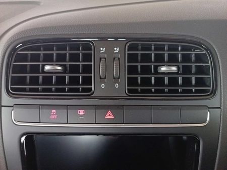 2025-Volkswagen-Polo-Vivo-14_16