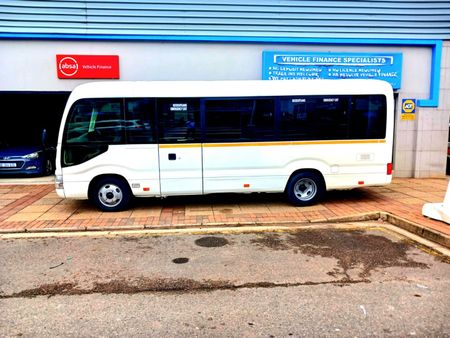 Used Toyota Coaster 2.8D GL Auto 23 Seater for sale in Kwazulu Natal ...