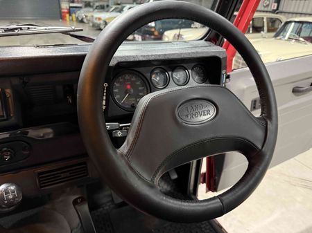 2000-Land-Rover-Defender-90-28i-CSW_16
