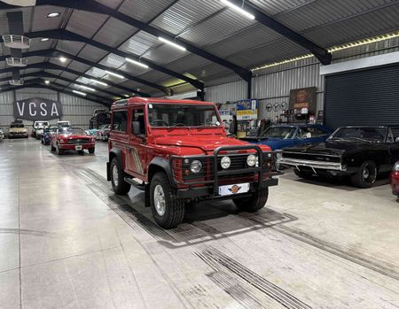 2000-Land-Rover-Defender-90-28i-CSW_24