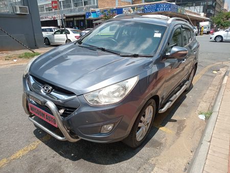 2011-Hyundai-ix35-20-GLS-Executive_3