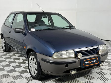 1999-Mazda-121-Soho-14-3-dr_11