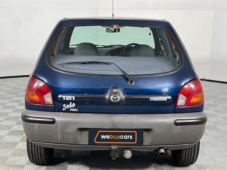 1999-Mazda-121-Soho-14-3-dr_13