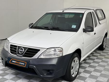 2018-Nissan-NP200-15-dCi-Safety-Pack_0