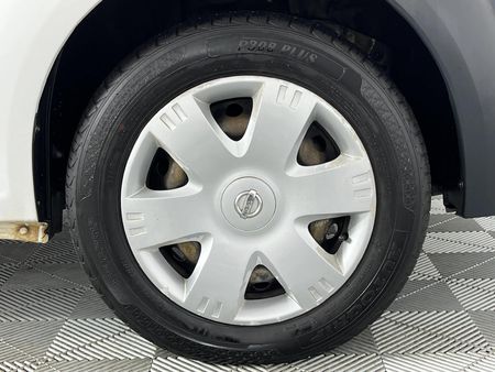 2018-Nissan-NP200-15-dCi-Safety-Pack_3