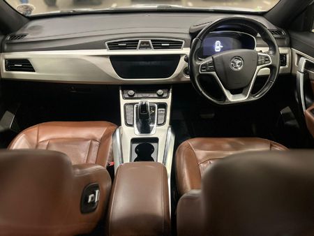 2023-Proton-X70-15T-Premium_11