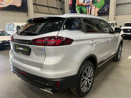 2023-Proton-X70-15T-Premium_6