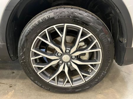 2023-Proton-X70-15T-Premium_8
