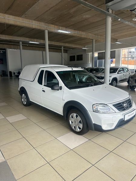 2018-Nissan-NP200-16-SE_0