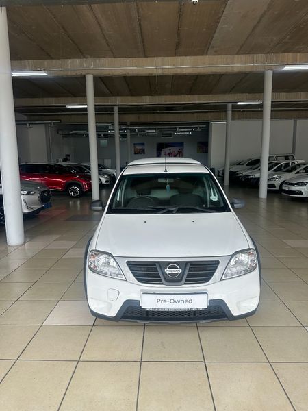 2018-Nissan-NP200-16-SE_2