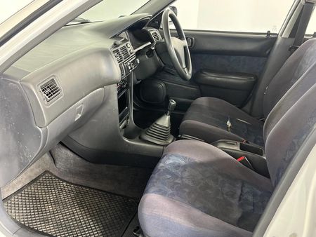 1998-Toyota-Corolla-160i-GLE_8