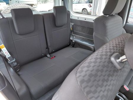2026-Suzuki-Jimny-15-GLX-Auto_14