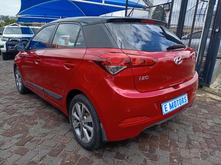 2016-Hyundai-i20-14-Motion-Auto_5