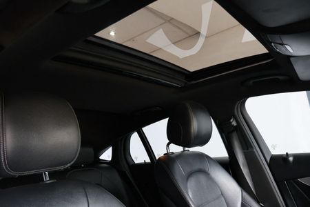 2018-Mercedes-Benz-GLC-Coupe-220d-AMG_11