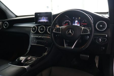 2018-Mercedes-Benz-GLC-Coupe-220d-AMG_6