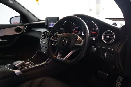 2018-Mercedes-Benz-GLC-Coupe-220d-AMG_8