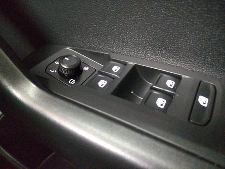 2022-Volkswagen-T-Cross-10-TSI-Comfortline-Auto_11