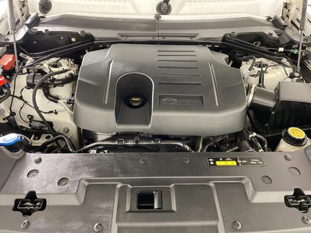 2022-Land-Rover-Defender-90-P400-HSE-X-Dynamic-294kW_13
