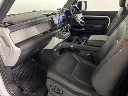 2022-Land-Rover-Defender-90-P400-HSE-X-Dynamic-294kW_7