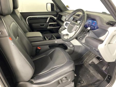 2022-Land-Rover-Defender-90-P400-HSE-X-Dynamic-294kW_8