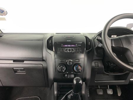 2021-Isuzu-D-Max-250-HO-Hi-Rider-Double-Cab_12
