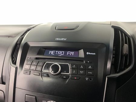 2021-Isuzu-D-Max-250-HO-Hi-Rider-Double-Cab_7