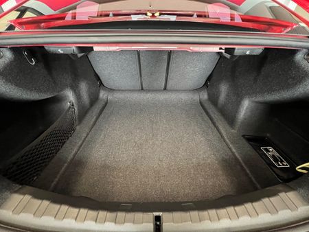 2024-BMW-3-Series-320i-Mzansi-Edition-Auto_9