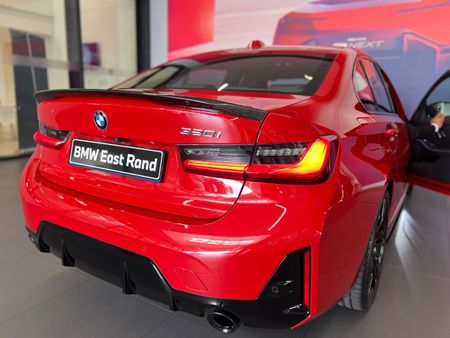 2024-BMW-3-Series-320i-Mzansi-Edition-Auto_7