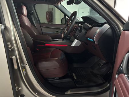 2024-Land-Rover-Range-Rover-30D-LWB-SE-D350_8