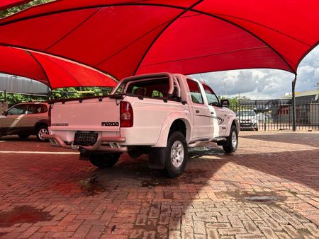 2005-Mazda-B-Series-Mazda-b-series-b2500-4x4_5