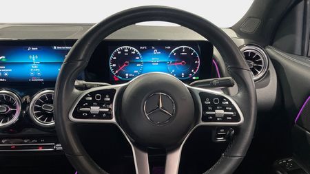 2021-Mercedes-Benz-GLB-220d-4matic-Progressive_9
