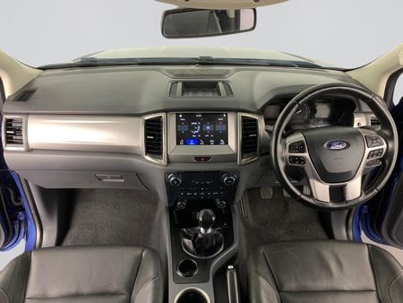 2017-Ford-Everest-22-TDCi-XLT_10