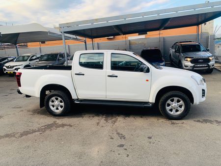 2021-Isuzu-D-Max-isuzu-d-max_9
