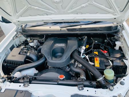 2021-Isuzu-D-Max-isuzu-d-max_17