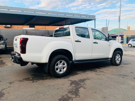 2021-Isuzu-D-Max-isuzu-d-max_1