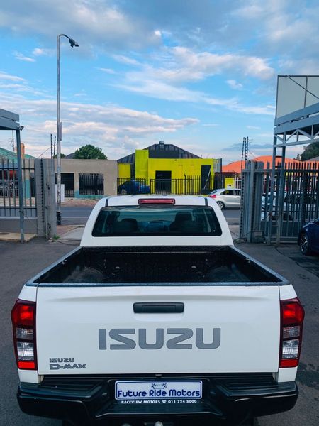 2021-Isuzu-D-Max-isuzu-d-max_2