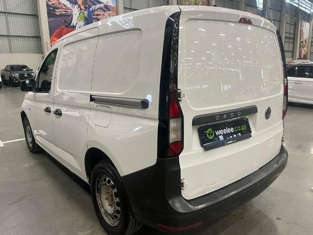 2022-Volkswagen-Caddy-Cargo-20-TDI-81kw-Panel-Van_4