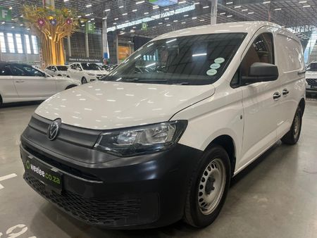 2022-Volkswagen-Caddy-Cargo-20-TDI-81kw-Panel-Van_6