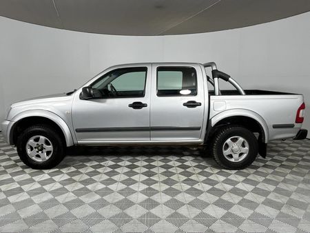 2004-Isuzu-KB-240i-Double-Cab-LE_19