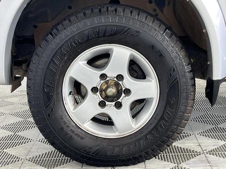 2004-Isuzu-KB-240i-Double-Cab-LE_4