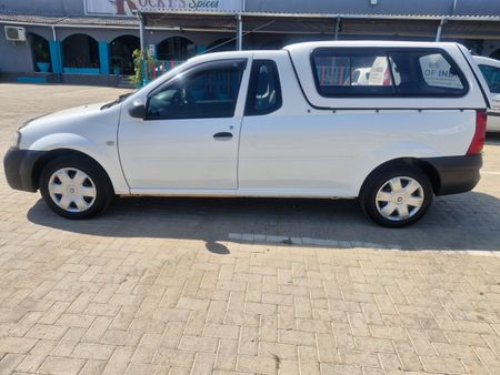 2019-Nissan-NP200-15-dCi-Safety-Pack_3