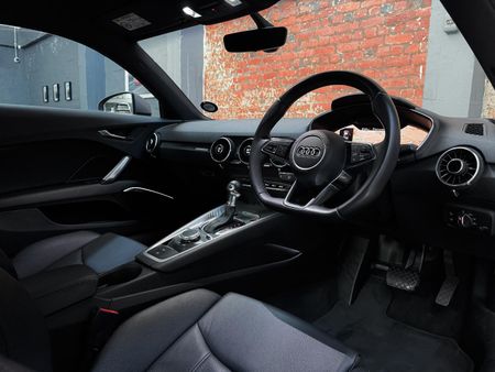 2015-Audi-TT-Coupe-20-TFSI-Auto-45-TFSI_20