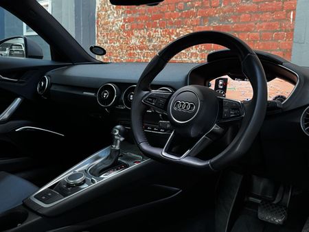 2015-Audi-TT-Coupe-20-TFSI-Auto-45-TFSI_22