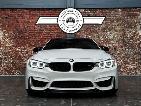 2015-BMW-M4-Coupe-Auto_4