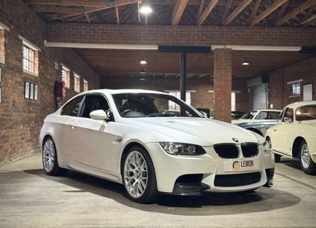 2011-BMW-M3-Coupe-M-Dynamic-Auto_0