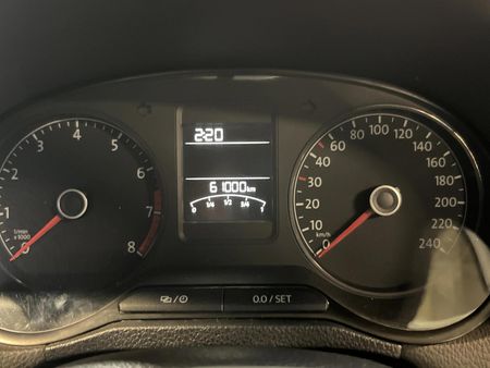 2021-Volkswagen-Polo-Vivo-14-Mswenko-5-dr_2