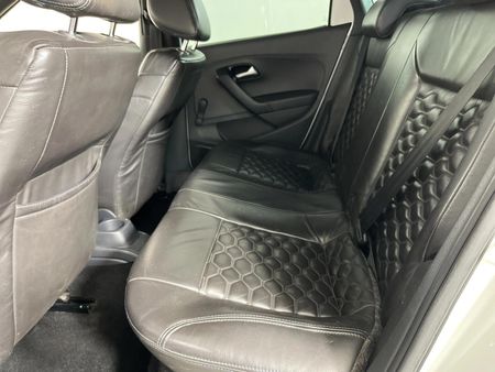 2021-Volkswagen-Polo-Vivo-14-Mswenko-5-dr_3