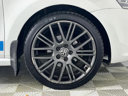 2021-Volkswagen-Polo-Vivo-14-Mswenko-5-dr_5
