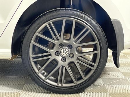2021-Volkswagen-Polo-Vivo-14-Mswenko-5-dr_6